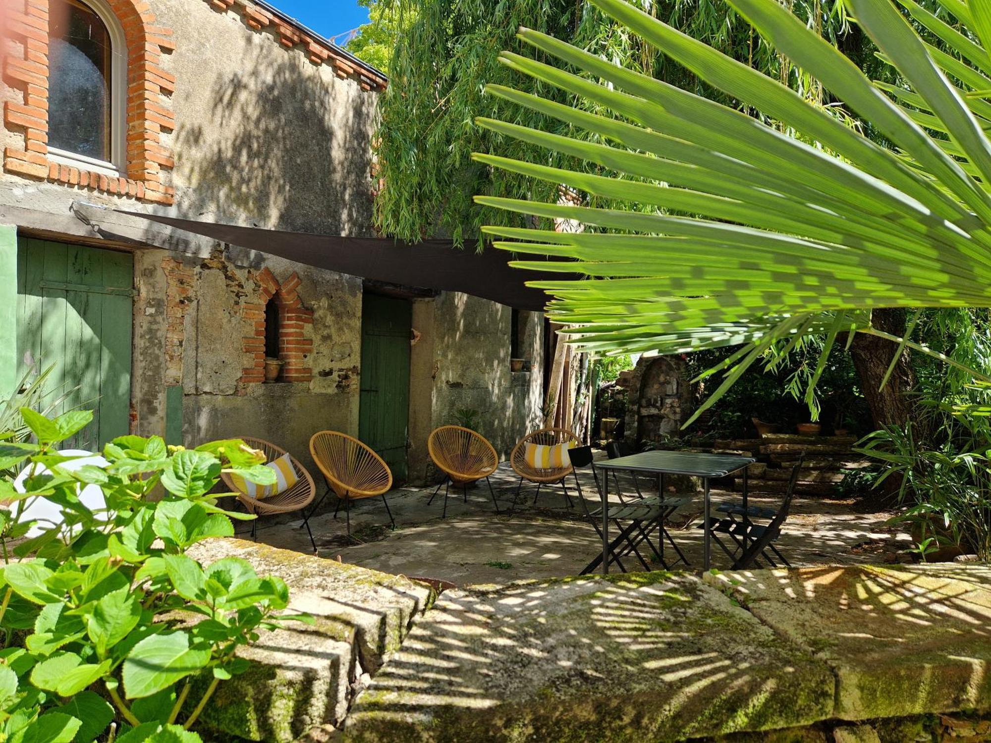 Appartement Le Jardin Aux Camelias à La Roche-sur-Yon Extérieur photo